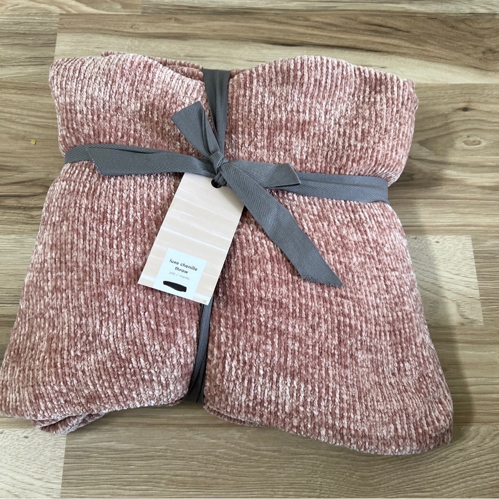 West Elm Luxe Chenille Throw - Dusty Blush
